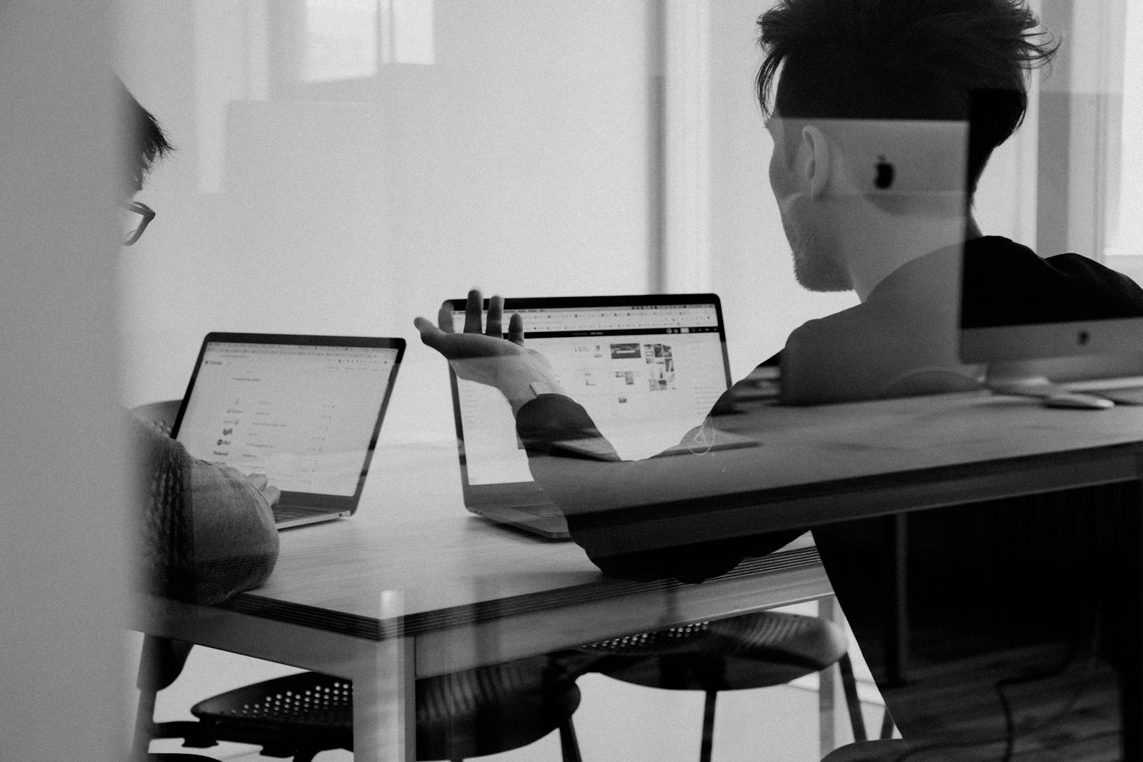 How to Automate B2B Event Invitations and Follow-Ups (2026)